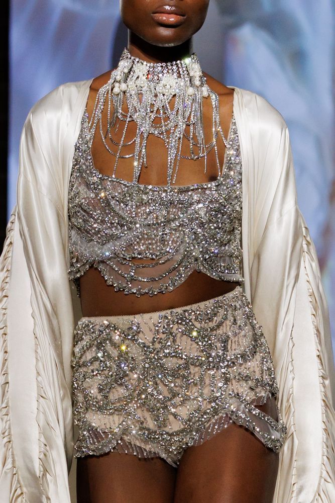 Nereid robe Accessories